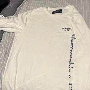 White Abercrombie tee